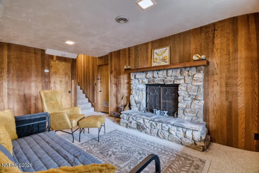 128 Holly, Stateline, Nevada 89449, 3 Bedrooms Bedrooms, ,2 BathroomsBathrooms,Residential,Residential,Holly,260004547