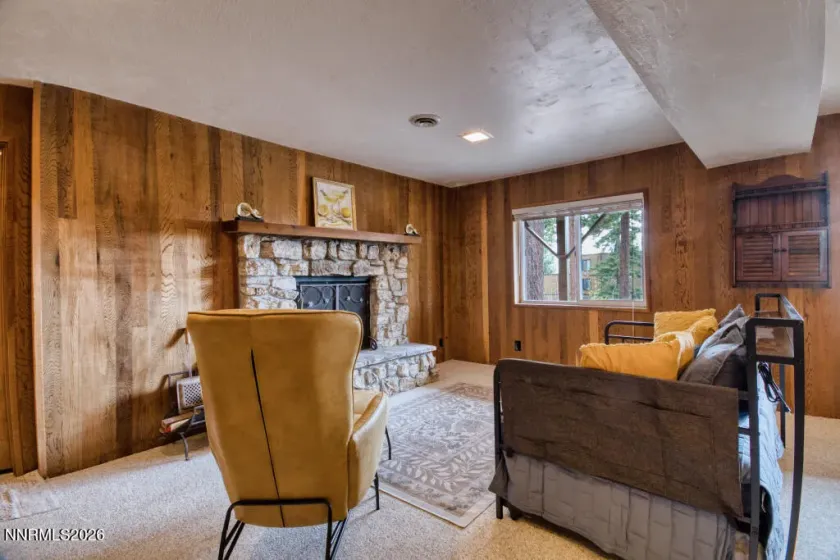 128 Holly, Stateline, Nevada 89449, 3 Bedrooms Bedrooms, ,2 BathroomsBathrooms,Residential,Residential,Holly,260004547