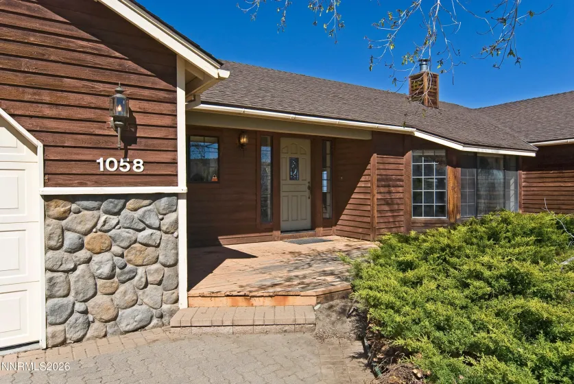 1058 Tenabo, Gardnerville, Nevada 89410, 3 Bedrooms Bedrooms, ,2 BathroomsBathrooms,Residential,Residential,Tenabo,260004550