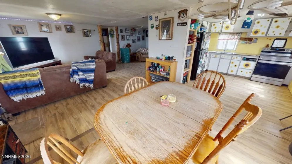 1724 2200 East, Battle Mountain, Nevada 89820, 3 Bedrooms Bedrooms, ,2 BathroomsBathrooms,Residential,Residential,2200 East,260004551