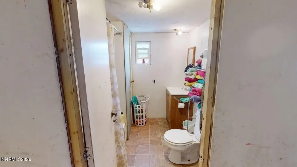 1724 2200 East, Battle Mountain, Nevada 89820, 3 Bedrooms Bedrooms, ,2 BathroomsBathrooms,Residential,Residential,2200 East,260004551