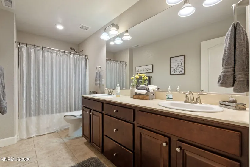 7315 Souverain, Reno, Nevada 89506, 4 Bedrooms Bedrooms, ,2 BathroomsBathrooms,Residential,Residential,Souverain,260004552