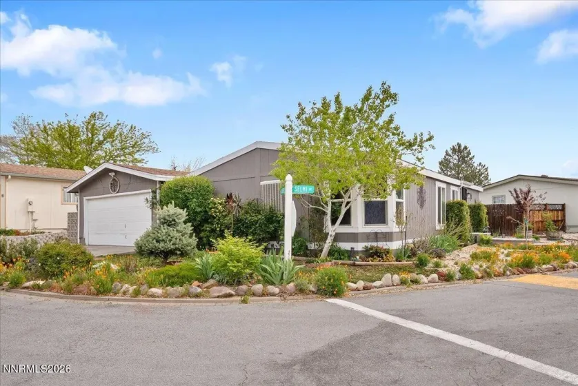 50 Cabernet, Reno, Nevada 89512, 3 Bedrooms Bedrooms, ,2 BathroomsBathrooms,Residential,Residential,Cabernet,260004582