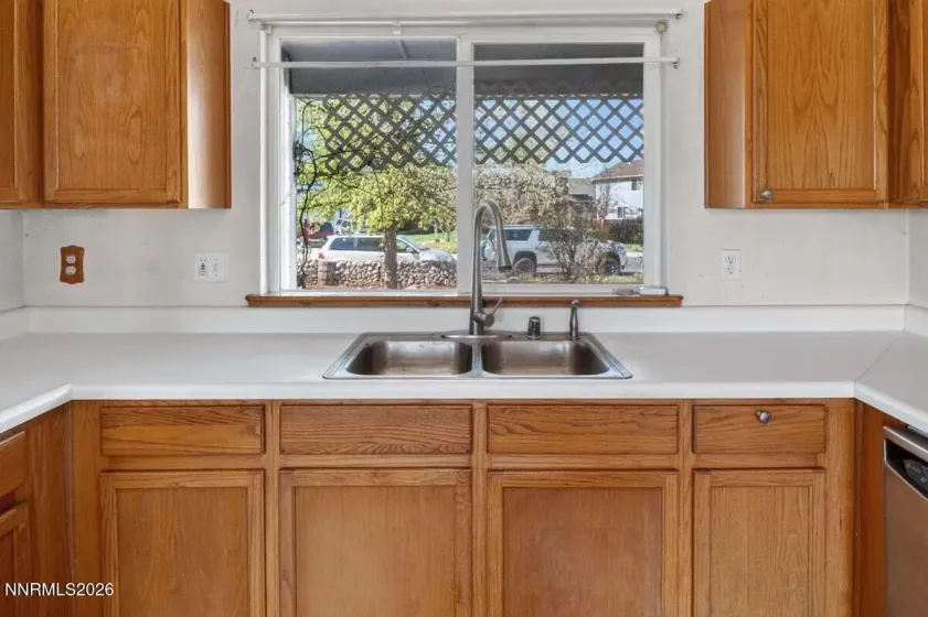 218 Poppy Hills, Fernley, Nevada 89408, 4 Bedrooms Bedrooms, ,3 BathroomsBathrooms,Residential,Residential,Poppy Hills,260004591