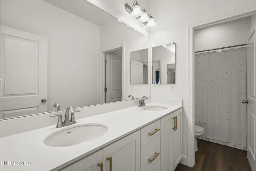 9338 Pond, Reno, Nevada 89506, 4 Bedrooms Bedrooms, ,3 BathroomsBathrooms,Residential,Residential,Pond,260004554