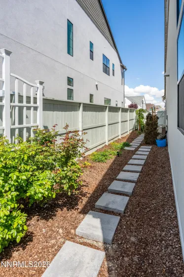 720 Marewood, Reno, Nevada 89509, 3 Bedrooms Bedrooms, ,4 BathroomsBathrooms,Residential,Residential,Marewood,260004557