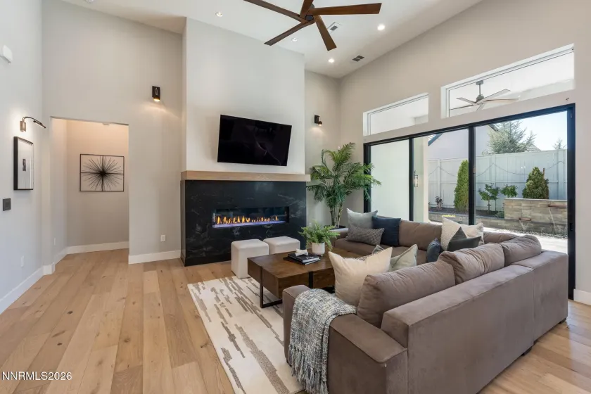 720 Marewood, Reno, Nevada 89509, 3 Bedrooms Bedrooms, ,4 BathroomsBathrooms,Residential,Residential,Marewood,260004557