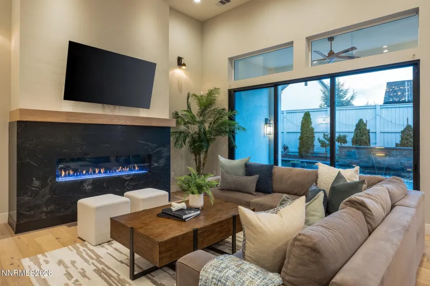 720 Marewood, Reno, Nevada 89509, 3 Bedrooms Bedrooms, ,4 BathroomsBathrooms,Residential,Residential,Marewood,260004557