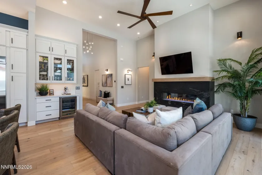 720 Marewood, Reno, Nevada 89509, 3 Bedrooms Bedrooms, ,4 BathroomsBathrooms,Residential,Residential,Marewood,260004557