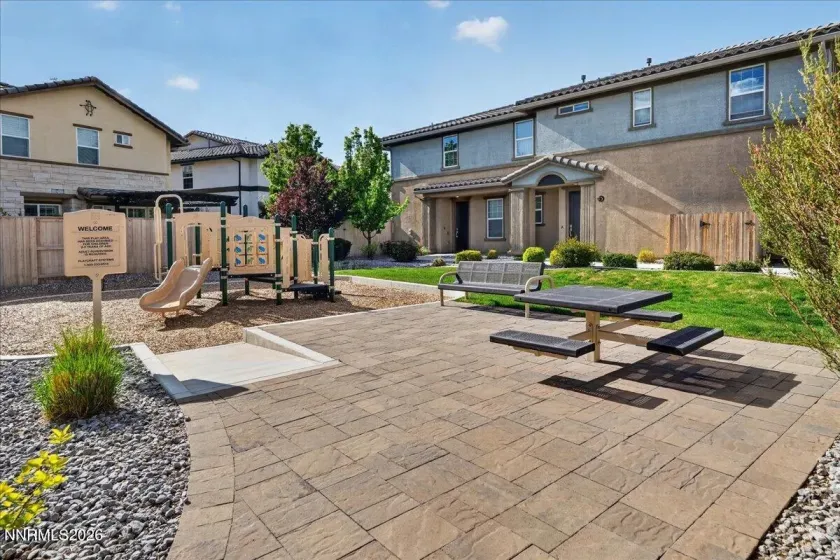 1935 Dark Horse, Reno, Nevada 89521, 3 Bedrooms Bedrooms, ,3 BathroomsBathrooms,Residential,Residential,Dark Horse,260004561