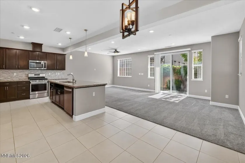 1935 Dark Horse, Reno, Nevada 89521, 3 Bedrooms Bedrooms, ,3 BathroomsBathrooms,Residential,Residential,Dark Horse,260004561