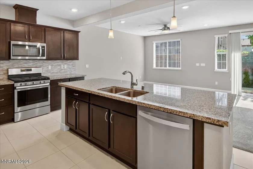 1935 Dark Horse, Reno, Nevada 89521, 3 Bedrooms Bedrooms, ,3 BathroomsBathrooms,Residential,Residential,Dark Horse,260004561