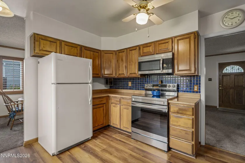 1360 Oxford, Sparks, Nevada 89431, 3 Bedrooms Bedrooms, ,2 BathroomsBathrooms,Residential,Residential,Oxford,260004583