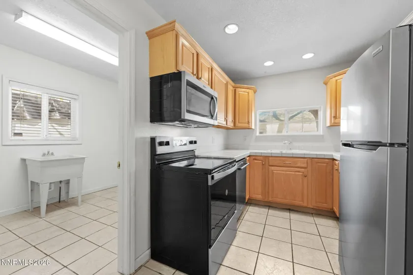 1702 Stewart, Carson City, Nevada 89706, 2 Bedrooms Bedrooms, ,1 BathroomBathrooms,Residential,Residential,Stewart,260004584