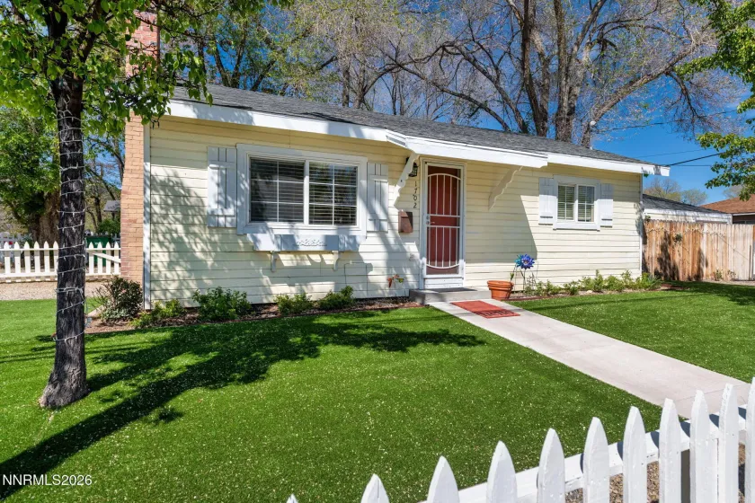 1702 Stewart, Carson City, Nevada 89706, 2 Bedrooms Bedrooms, ,1 BathroomBathrooms,Residential,Residential,Stewart,260004584