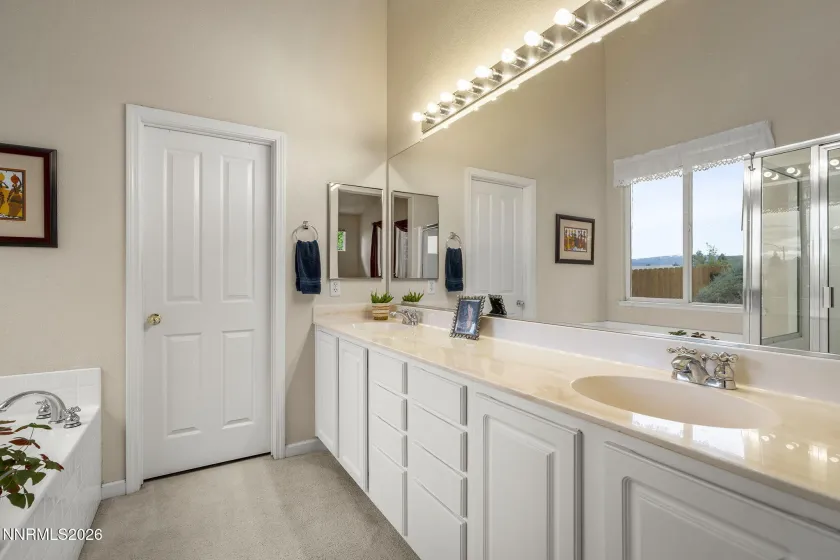 2735 Aristedes, Sparks, Nevada 89436, 3 Bedrooms Bedrooms, ,2 BathroomsBathrooms,Residential,Residential,Aristedes,260004590