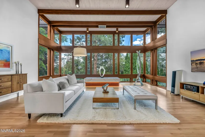 2040 Parkridge, Reno, Nevada 89509, 5 Bedrooms Bedrooms, ,4 BathroomsBathrooms,Residential,Residential,Parkridge,260004595