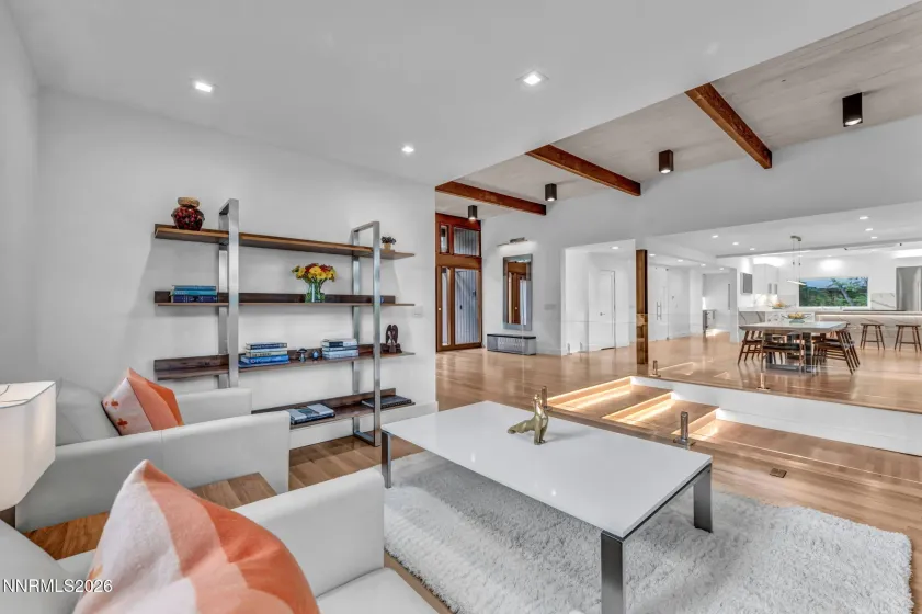 2040 Parkridge, Reno, Nevada 89509, 5 Bedrooms Bedrooms, ,4 BathroomsBathrooms,Residential,Residential,Parkridge,260004595