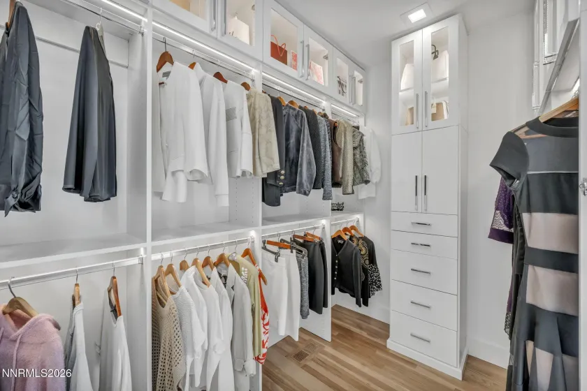 2040 Parkridge, Reno, Nevada 89509, 5 Bedrooms Bedrooms, ,4 BathroomsBathrooms,Residential,Residential,Parkridge,260004595