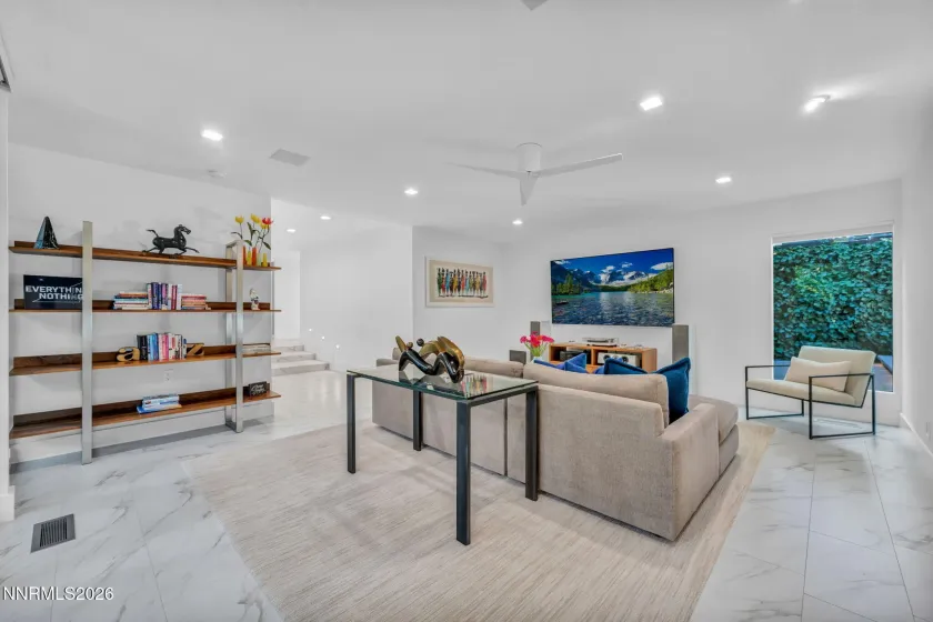 2040 Parkridge, Reno, Nevada 89509, 5 Bedrooms Bedrooms, ,4 BathroomsBathrooms,Residential,Residential,Parkridge,260004595