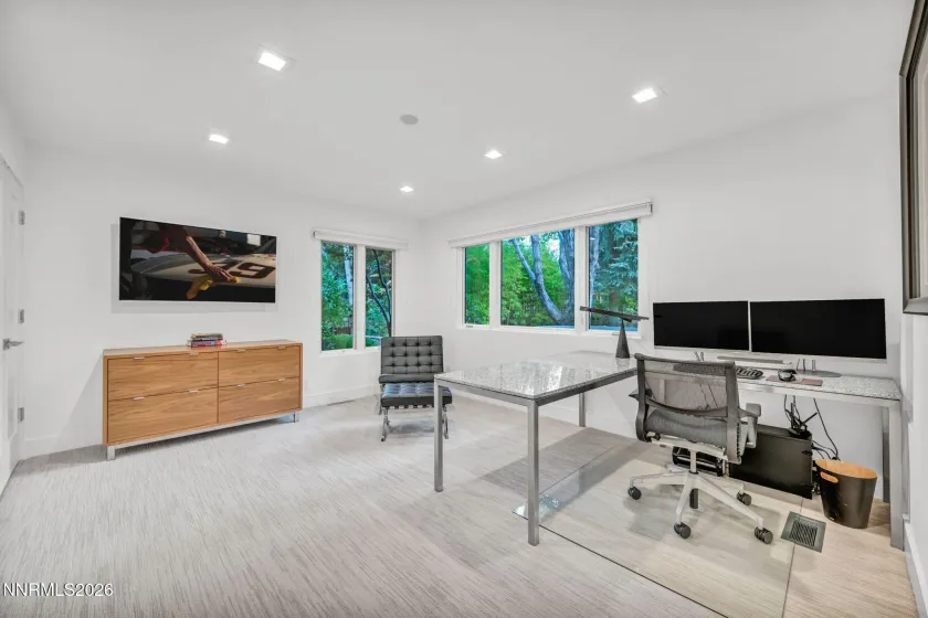 2040 Parkridge, Reno, Nevada 89509, 5 Bedrooms Bedrooms, ,4 BathroomsBathrooms,Residential,Residential,Parkridge,260004595