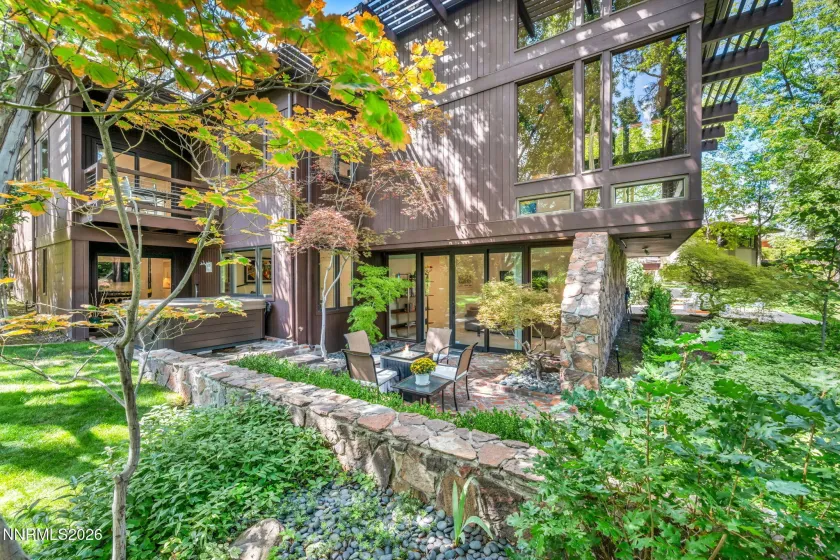 2040 Parkridge, Reno, Nevada 89509, 5 Bedrooms Bedrooms, ,4 BathroomsBathrooms,Residential,Residential,Parkridge,260004595