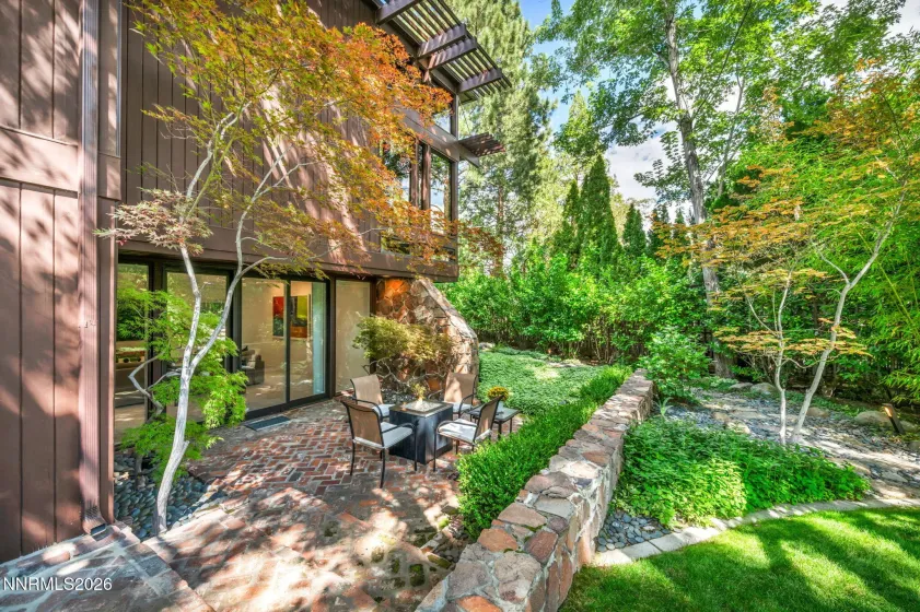 2040 Parkridge, Reno, Nevada 89509, 5 Bedrooms Bedrooms, ,4 BathroomsBathrooms,Residential,Residential,Parkridge,260004595