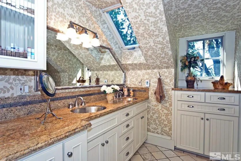 850 Sheridan, Gardnerville, Nevada 89460, 5 Bedrooms Bedrooms, ,3 BathroomsBathrooms,Residential,Residential,Sheridan,260004596