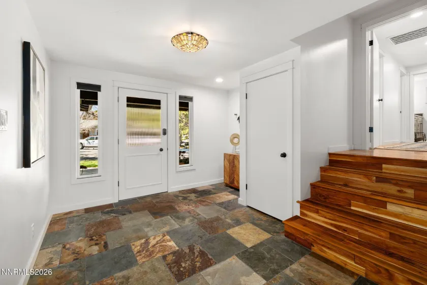 1200 Joshua, Reno, Nevada 89509, 4 Bedrooms Bedrooms, ,2 BathroomsBathrooms,Residential,Residential,Joshua,260004598