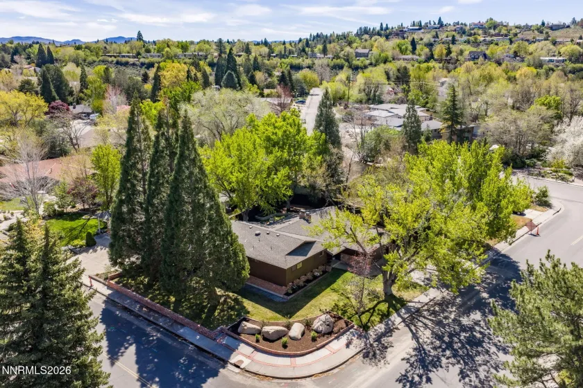 1200 Joshua, Reno, Nevada 89509, 4 Bedrooms Bedrooms, ,2 BathroomsBathrooms,Residential,Residential,Joshua,260004598