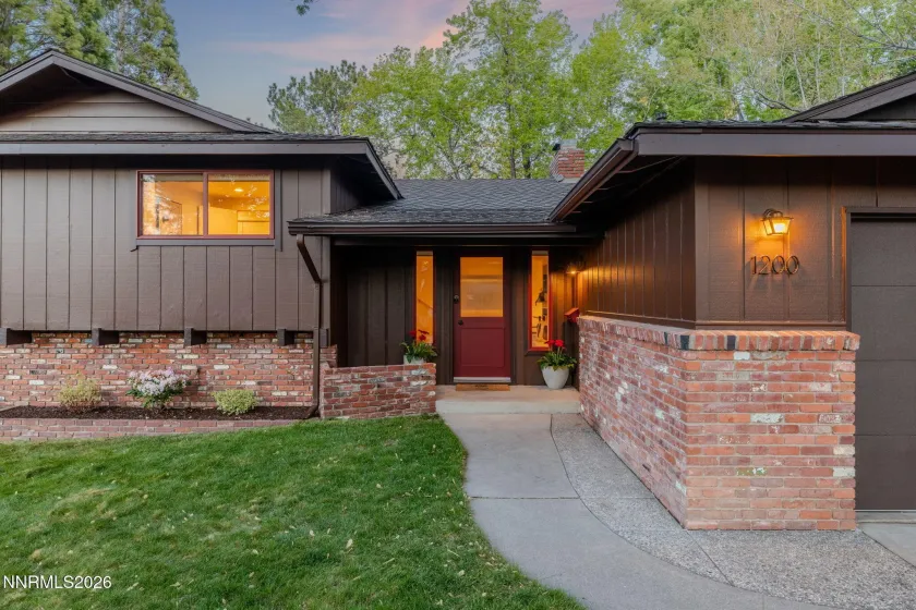 1200 Joshua, Reno, Nevada 89509, 4 Bedrooms Bedrooms, ,2 BathroomsBathrooms,Residential,Residential,Joshua,260004598