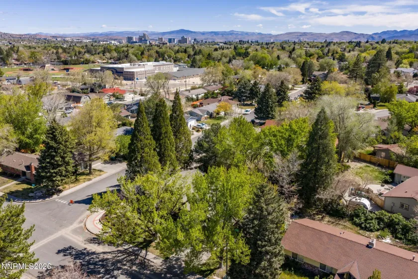 1200 Joshua, Reno, Nevada 89509, 4 Bedrooms Bedrooms, ,2 BathroomsBathrooms,Residential,Residential,Joshua,260004598