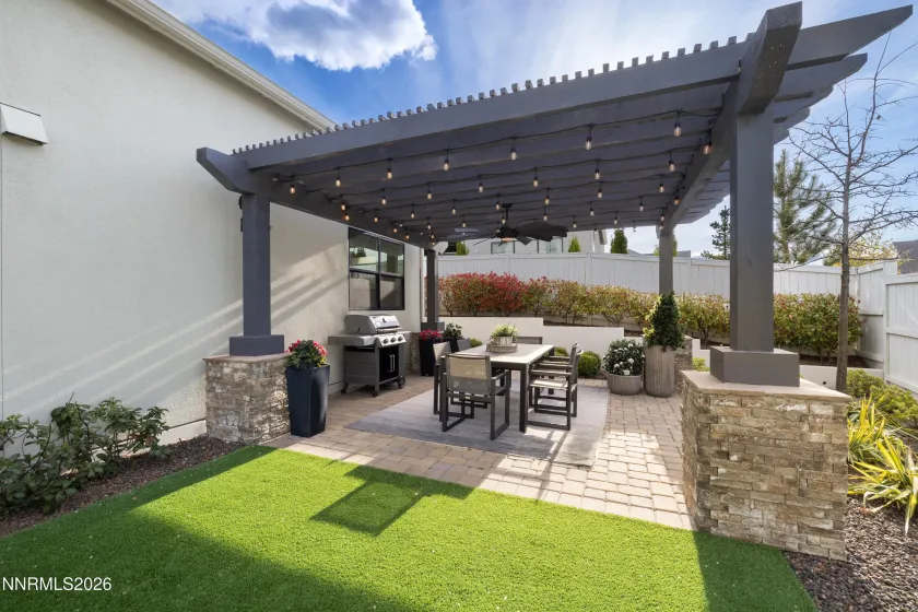 6101 Pleasant Oak, Reno, Nevada 89511, 4 Bedrooms Bedrooms, ,5 BathroomsBathrooms,Residential,Residential,Pleasant Oak,260004604