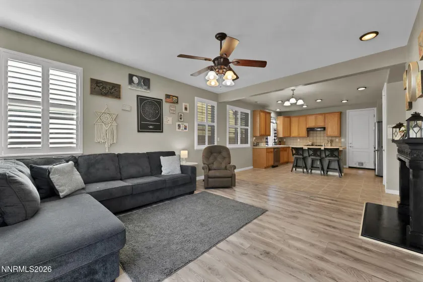 4160 Mystery, Sparks, Nevada 89436, 4 Bedrooms Bedrooms, ,3 BathroomsBathrooms,Residential,Residential,Mystery,260004567