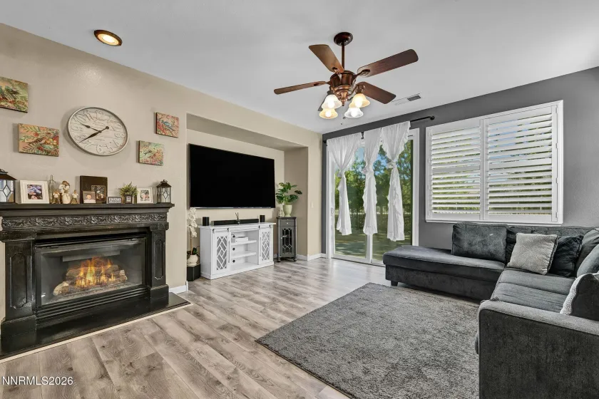 4160 Mystery, Sparks, Nevada 89436, 4 Bedrooms Bedrooms, ,3 BathroomsBathrooms,Residential,Residential,Mystery,260004567