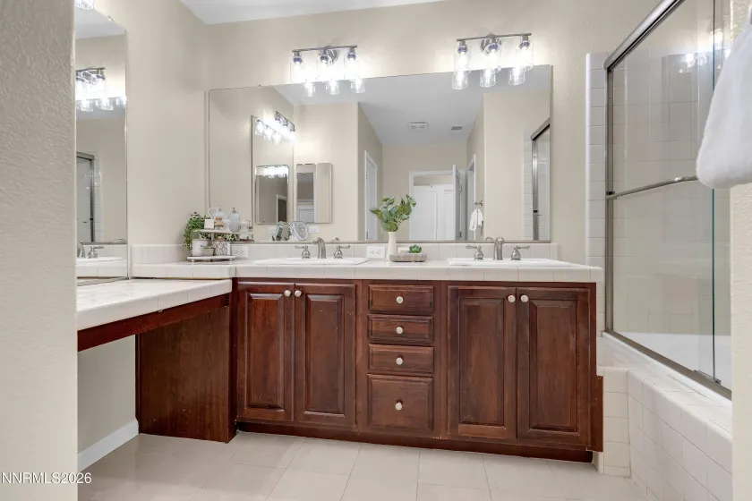 1642 Spring Hill, Reno, Nevada 89523, 4 Bedrooms Bedrooms, ,3 BathroomsBathrooms,Residential,Residential,Spring Hill,260004570