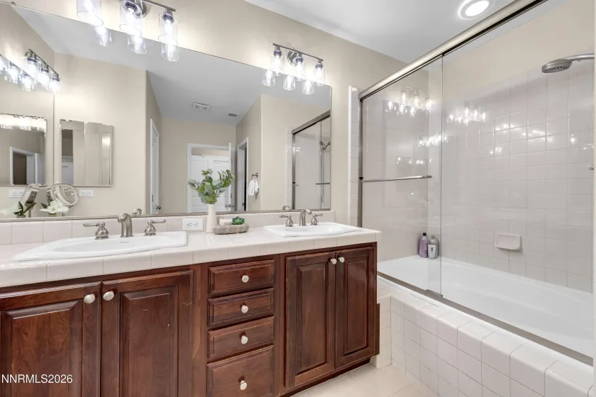 1642 Spring Hill, Reno, Nevada 89523, 4 Bedrooms Bedrooms, ,3 BathroomsBathrooms,Residential,Residential,Spring Hill,260004570