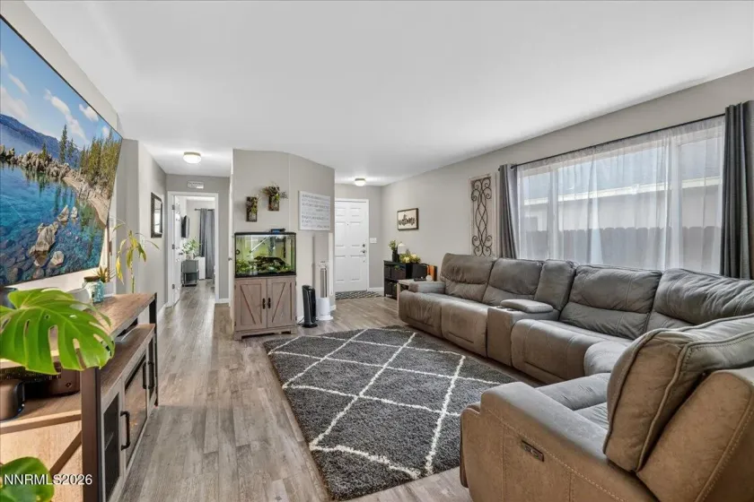 7449 Hebrides, Reno, Nevada 89506, 3 Bedrooms Bedrooms, ,2 BathroomsBathrooms,Residential,Residential,Hebrides,260004568