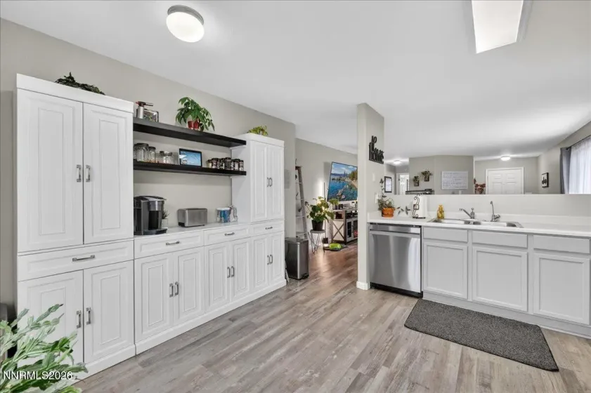 7449 Hebrides, Reno, Nevada 89506, 3 Bedrooms Bedrooms, ,2 BathroomsBathrooms,Residential,Residential,Hebrides,260004568