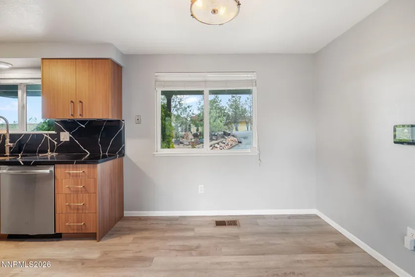 2255 Dakota, Reno, Nevada 89506, 3 Bedrooms Bedrooms, ,2 BathroomsBathrooms,Residential,Residential,Dakota,260004579