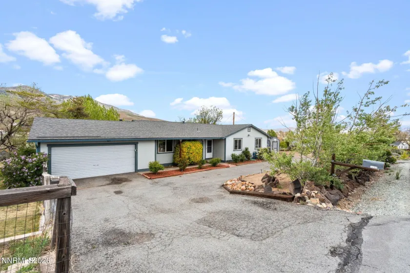 2255 Dakota, Reno, Nevada 89506, 3 Bedrooms Bedrooms, ,2 BathroomsBathrooms,Residential,Residential,Dakota,260004579