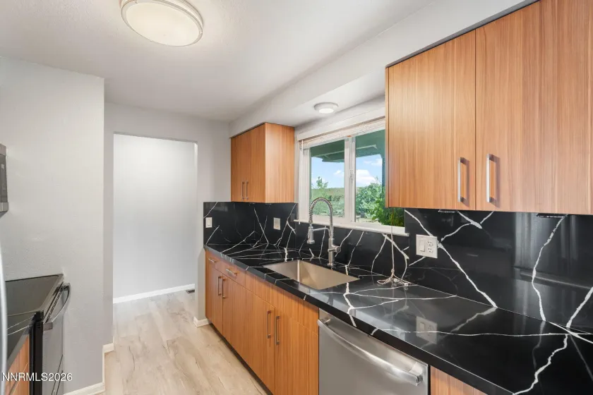 2255 Dakota, Reno, Nevada 89506, 3 Bedrooms Bedrooms, ,2 BathroomsBathrooms,Residential,Residential,Dakota,260004579