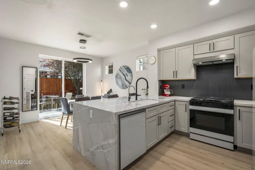 6646 Altesino, Sparks, Nevada 89436, 3 Bedrooms Bedrooms, ,3 BathroomsBathrooms,Residential,Residential,Altesino,260004581