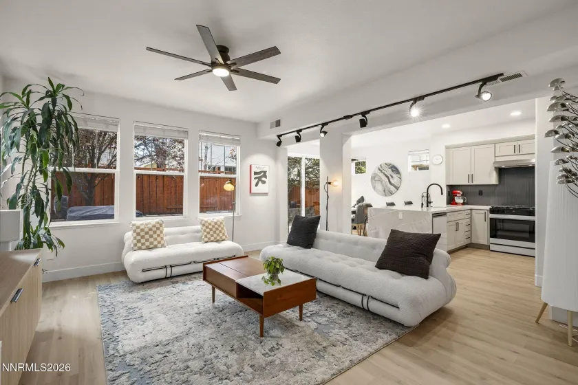 6646 Altesino, Sparks, Nevada 89436, 3 Bedrooms Bedrooms, ,3 BathroomsBathrooms,Residential,Residential,Altesino,260004581