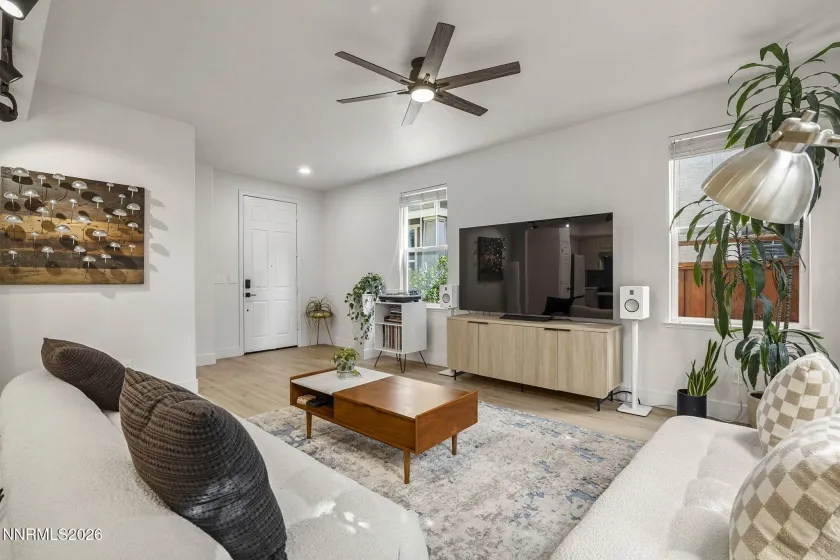 6646 Altesino, Sparks, Nevada 89436, 3 Bedrooms Bedrooms, ,3 BathroomsBathrooms,Residential,Residential,Altesino,260004581