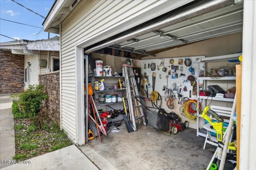 12323 Rocky Mountain, Reno, Nevada 89506, 2 Bedrooms Bedrooms, ,1 BathroomBathrooms,Residential,Residential,Rocky Mountain,260004610