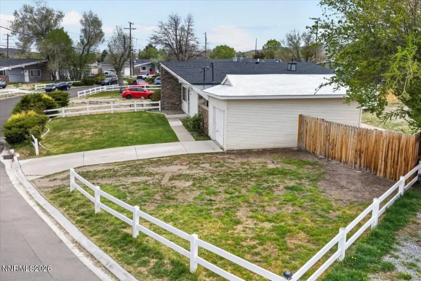 12323 Rocky Mountain, Reno, Nevada 89506, 2 Bedrooms Bedrooms, ,1 BathroomBathrooms,Residential,Residential,Rocky Mountain,260004610