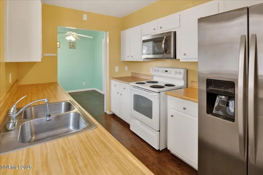 12323 Rocky Mountain, Reno, Nevada 89506, 2 Bedrooms Bedrooms, ,1 BathroomBathrooms,Residential,Residential,Rocky Mountain,260004610