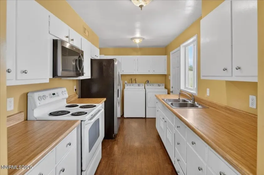 12323 Rocky Mountain, Reno, Nevada 89506, 2 Bedrooms Bedrooms, ,1 BathroomBathrooms,Residential,Residential,Rocky Mountain,260004610