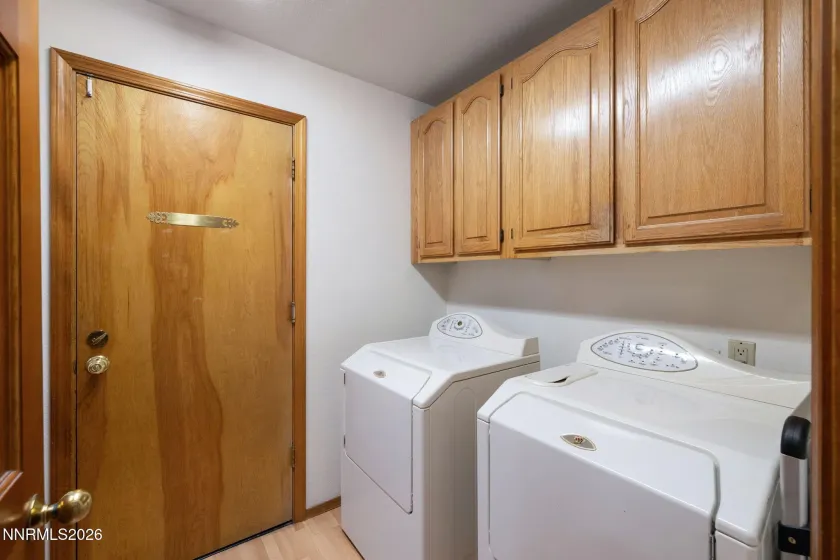 4350 Interlaken, Reno, Nevada 89509, 4 Bedrooms Bedrooms, ,4 BathroomsBathrooms,Residential,Residential,Interlaken,260004611